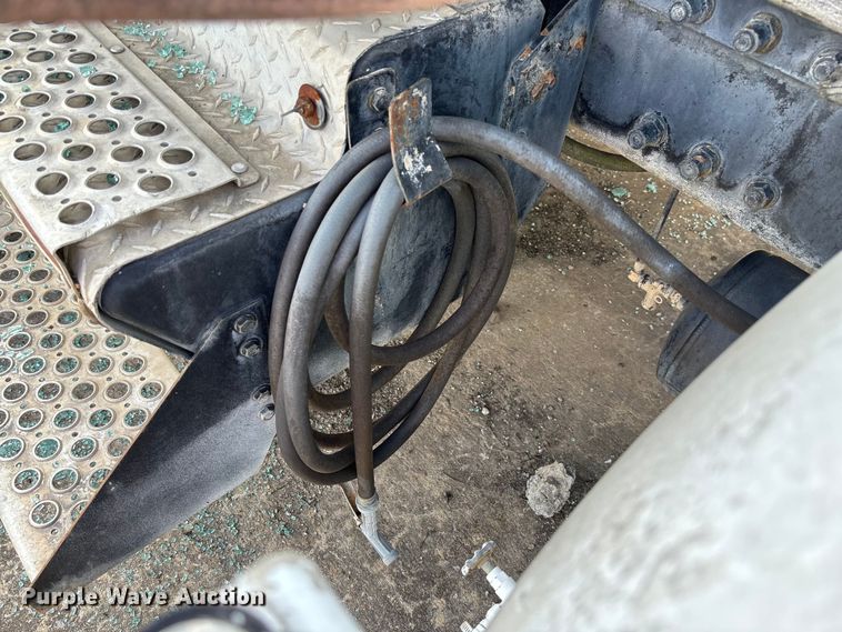 image for item FB3270 2005 Kenworth T800 ready mix truck