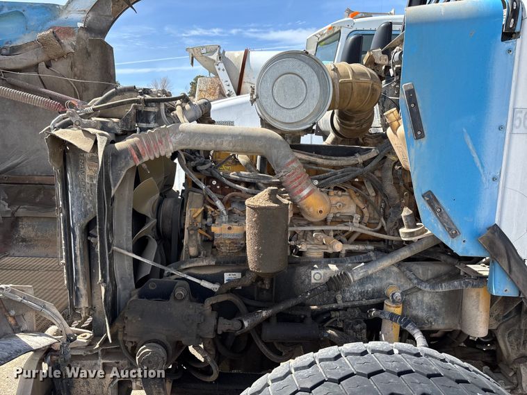 image for item FB3270 2005 Kenworth T800 ready mix truck