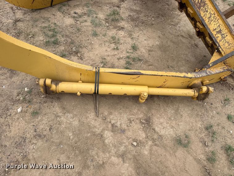 image for item FB6776 Motor grader scarifier attachment