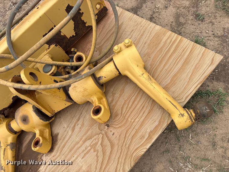 image for item FB6776 Motor grader scarifier attachment