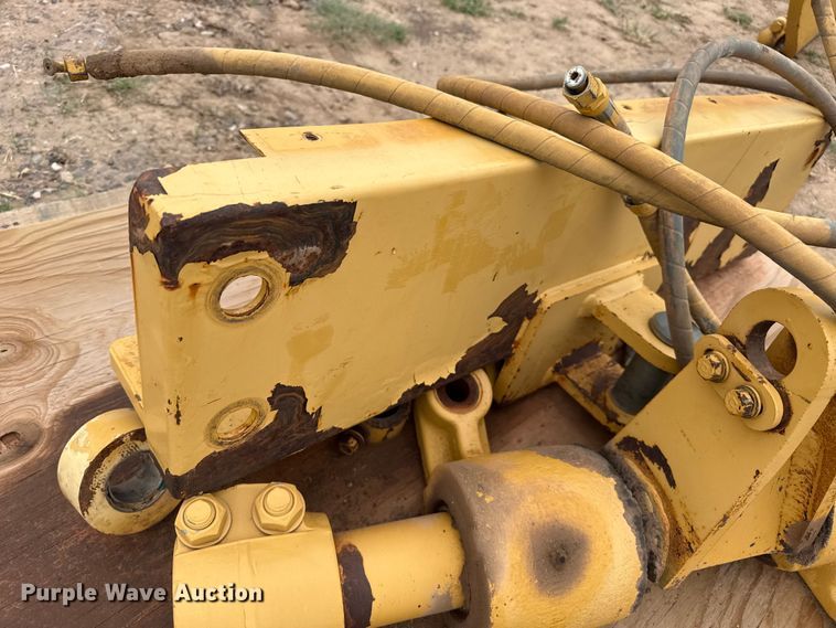 image for item FB6776 Motor grader scarifier attachment