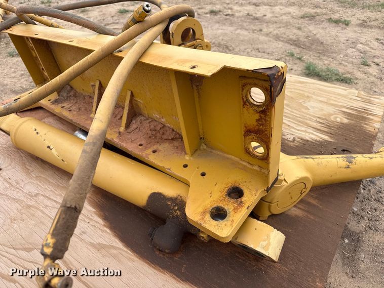 image for item FB6776 Motor grader scarifier attachment