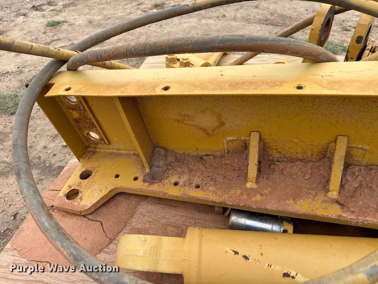 image for item FB6776 Motor grader scarifier attachment