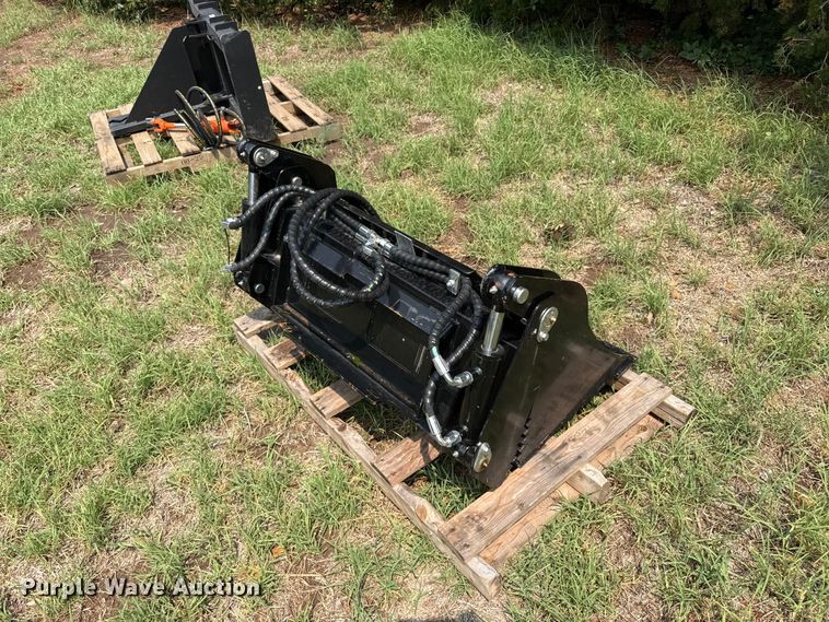 image for item FB6861 Skid steer bucket