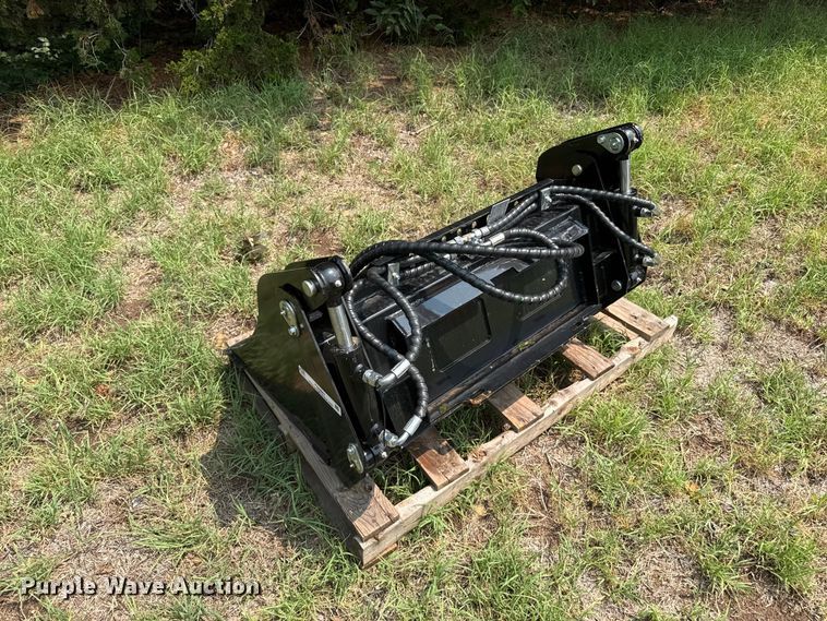 image for item FB6861 Skid steer bucket