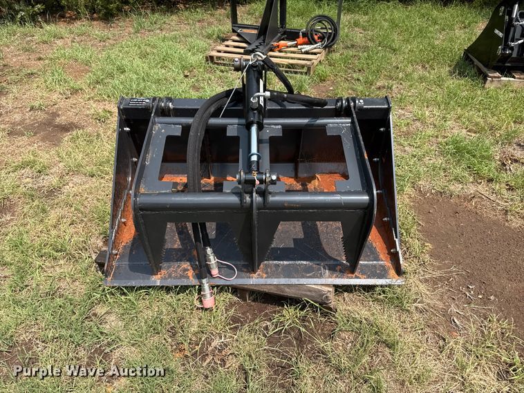 image for item FB6863 Skid steer grapple bucket