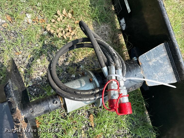 image for item FB6864 GIYI SSW55 skid steer wire winder