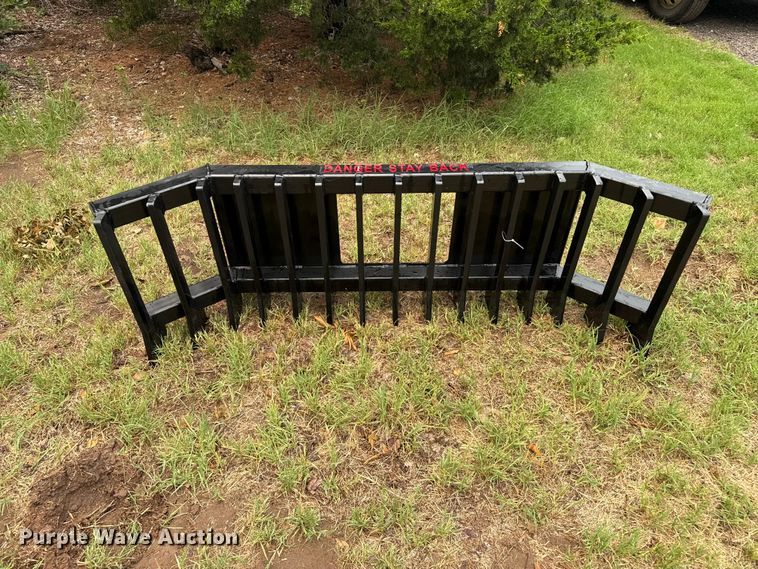 image for item FB6872 Skid steer root rake