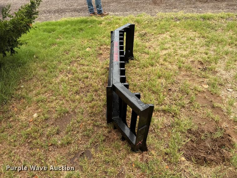 image for item FB6872 Skid steer root rake