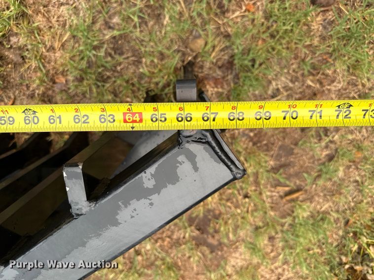 image for item FB6872 Skid steer root rake