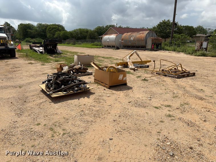 image for item FB8207 Scraper parts