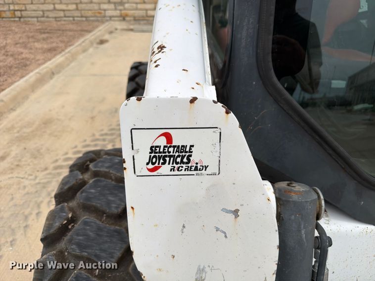 image for item FB8218 2014 Bobcat S650 skid steer loader