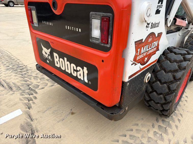 image for item FB8218 2014 Bobcat S650 skid steer loader