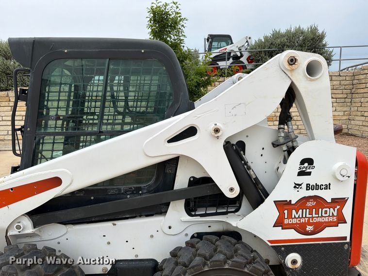 image for item FB8218 2014 Bobcat S650 skid steer loader