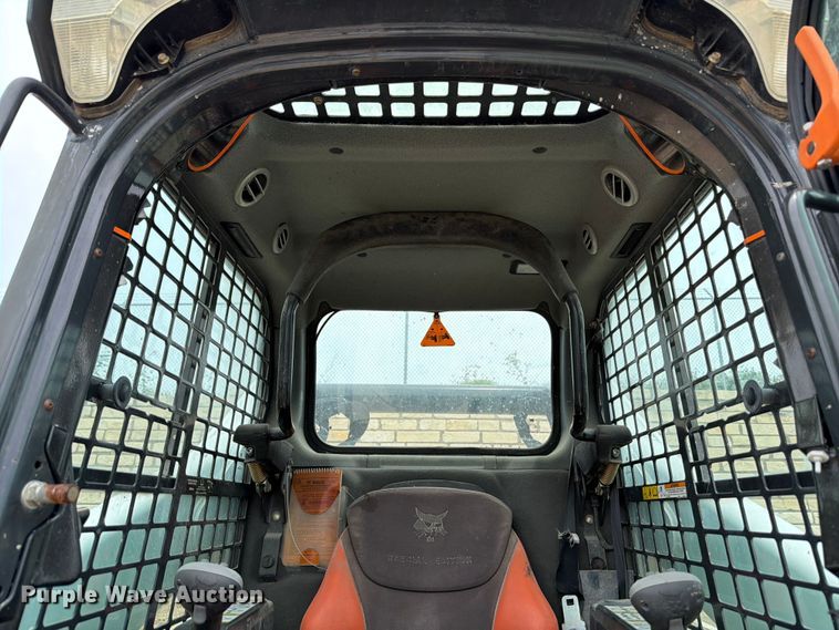 image for item FB8218 2014 Bobcat S650 skid steer loader