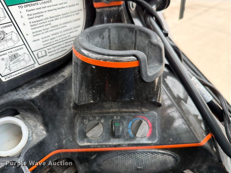image for item FB8218 2014 Bobcat S650 skid steer loader
