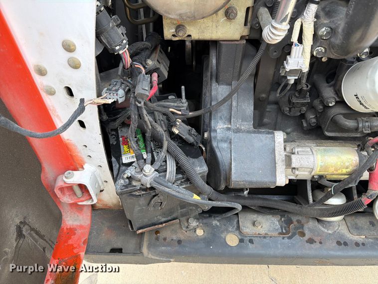 image for item FB8218 2014 Bobcat S650 skid steer loader
