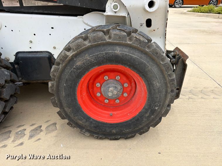 image for item FB8218 2014 Bobcat S650 skid steer loader