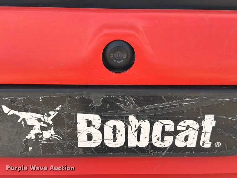 image for item FB8219 2024 Bobcat T66 tracked skid steer loader