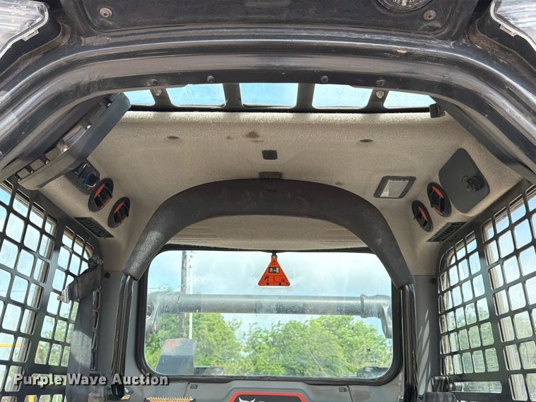 image for item FB8219 2024 Bobcat T66 tracked skid steer loader