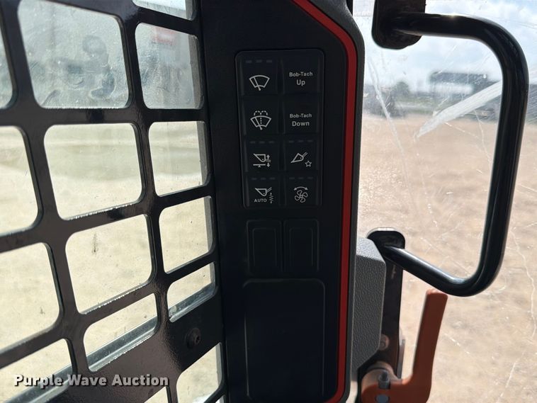 image for item FB8219 2024 Bobcat T66 tracked skid steer loader