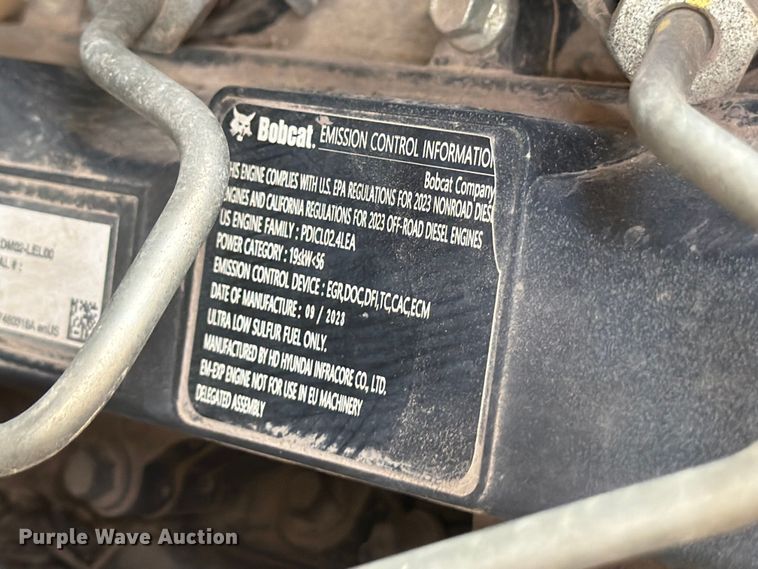 image for item FB8219 2024 Bobcat T66 tracked skid steer loader