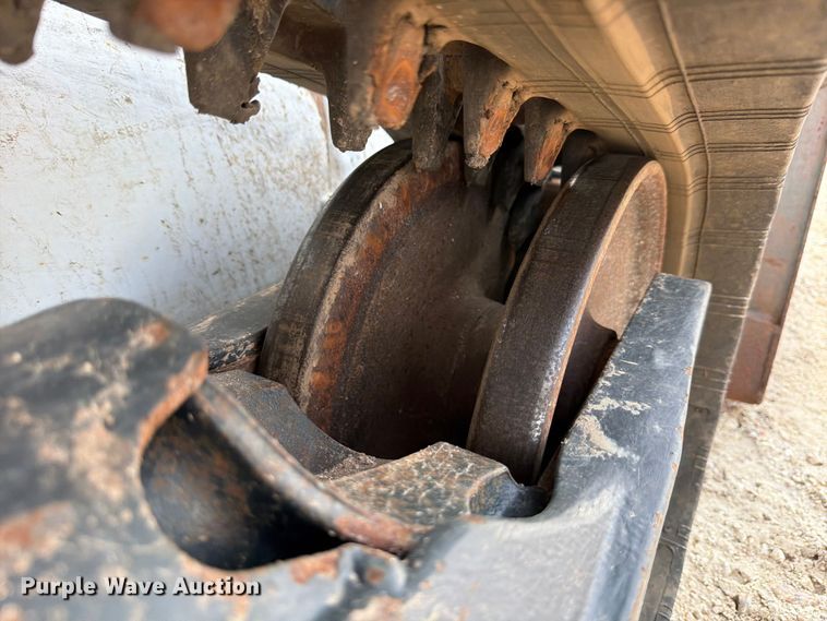 image for item FB8219 2024 Bobcat T66 tracked skid steer loader
