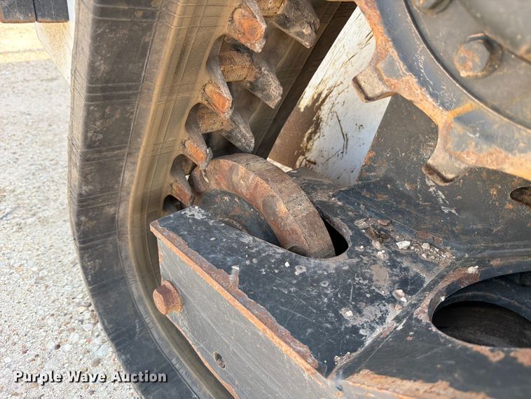 image for item FB8219 2024 Bobcat T66 tracked skid steer loader