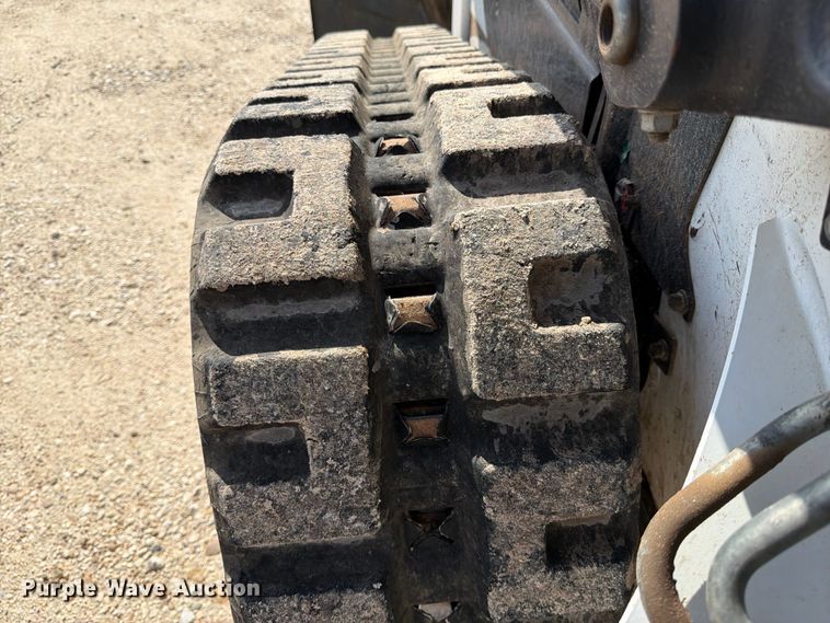 image for item FB8219 2024 Bobcat T66 tracked skid steer loader