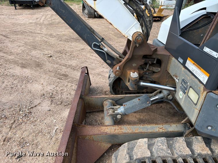 image for item FB8220 2011 Bobcat E45 mini excavator