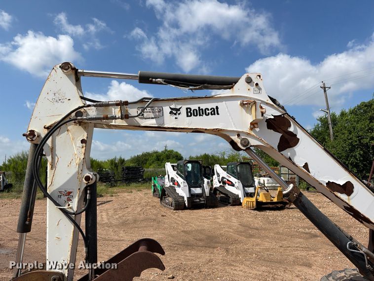 image for item FB8220 2011 Bobcat E45 mini excavator