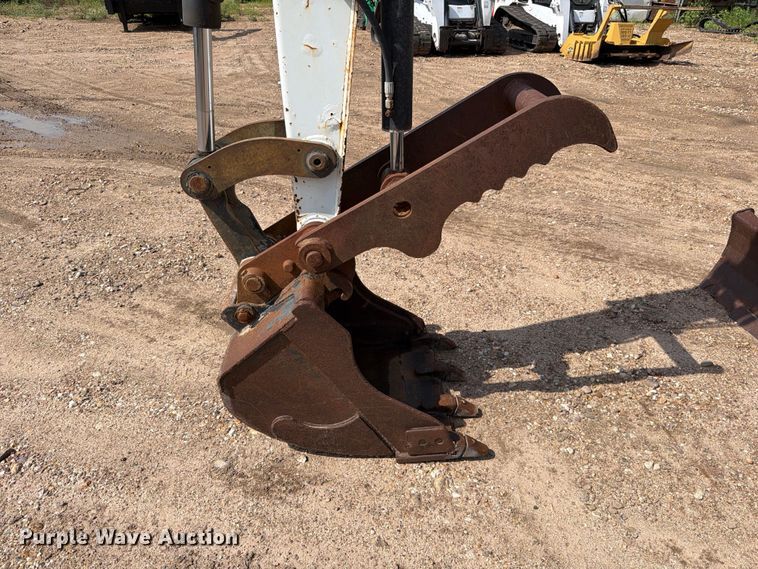 image for item FB8220 2011 Bobcat E45 mini excavator