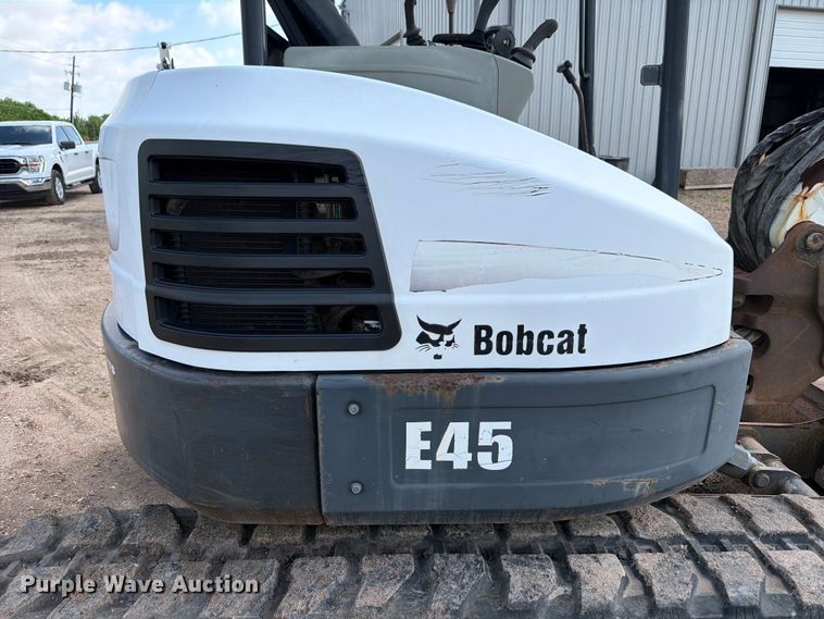 image for item FB8220 2011 Bobcat E45 mini excavator