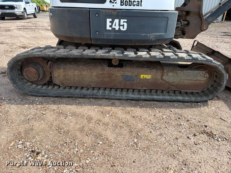 image for item FB8220 2011 Bobcat E45 mini excavator