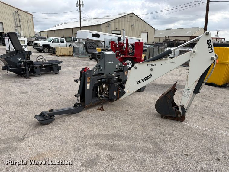 image for item FB8226 Bobcat 8811 skid steer backhoe