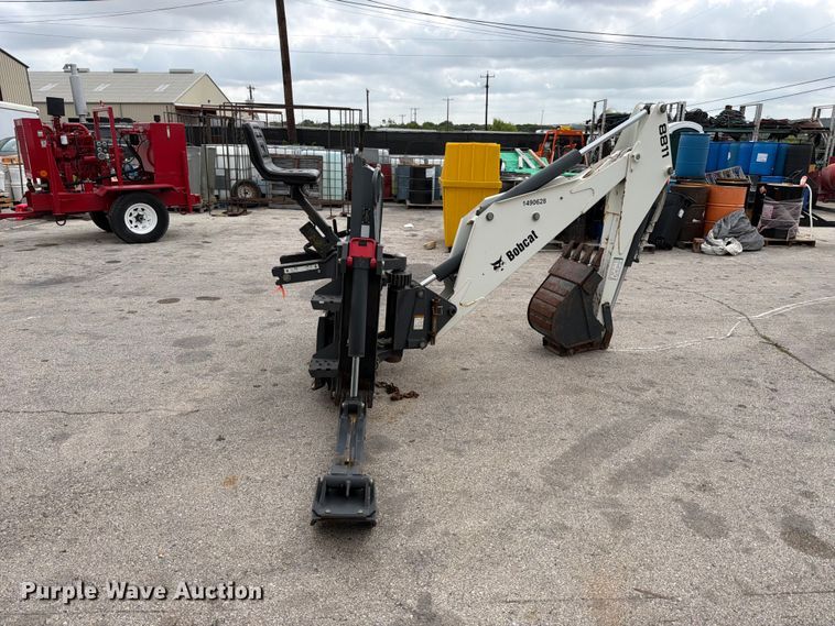 image for item FB8226 Bobcat 8811 skid steer backhoe