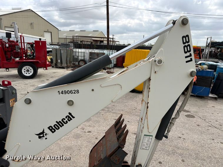 image for item FB8226 Bobcat 8811 skid steer backhoe