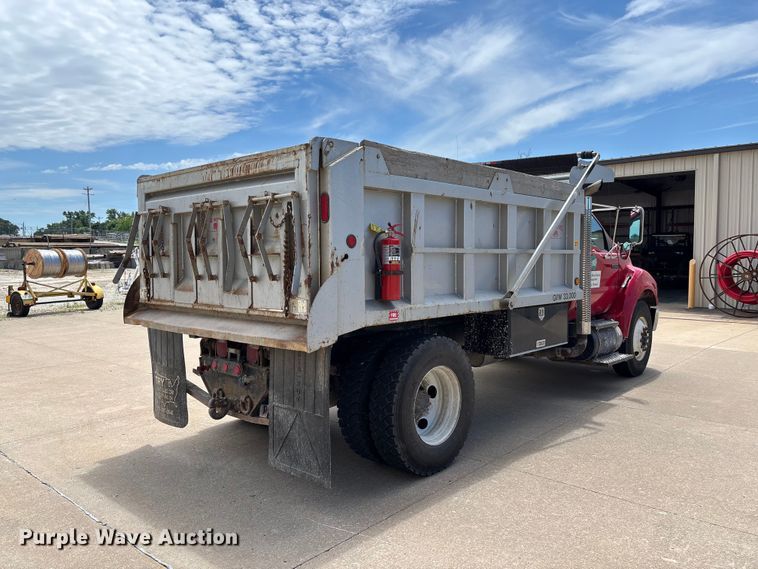 image for item FC1634 2005 Ford F750 Super Duty XLT dump truck