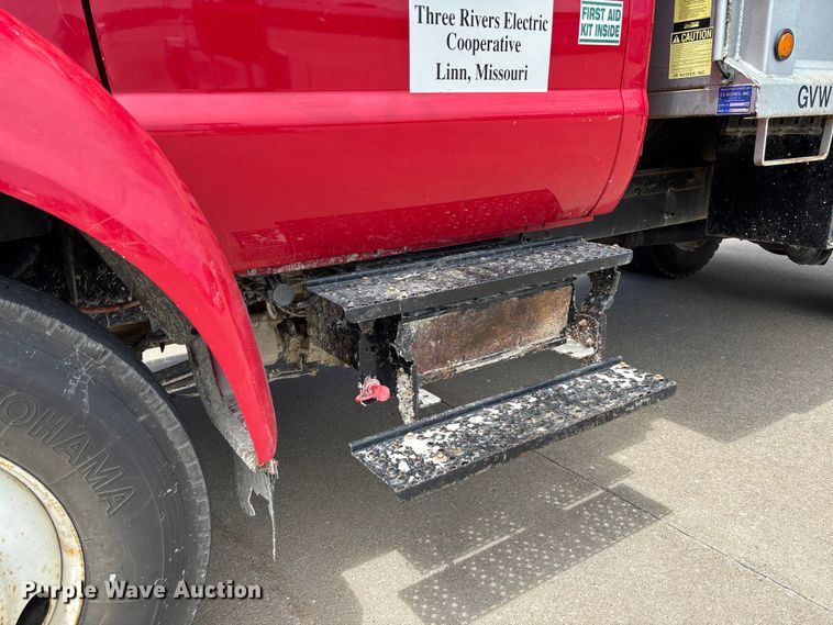 image for item FC1634 2005 Ford F750 Super Duty XLT dump truck