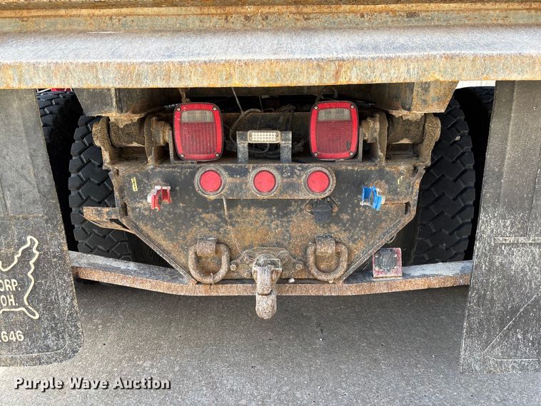 image for item FC1634 2005 Ford F750 Super Duty XLT dump truck