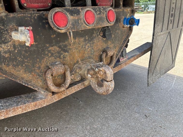 image for item FC1634 2005 Ford F750 Super Duty XLT dump truck