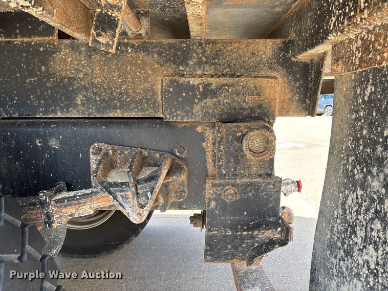 image for item FC1634 2005 Ford F750 Super Duty XLT dump truck