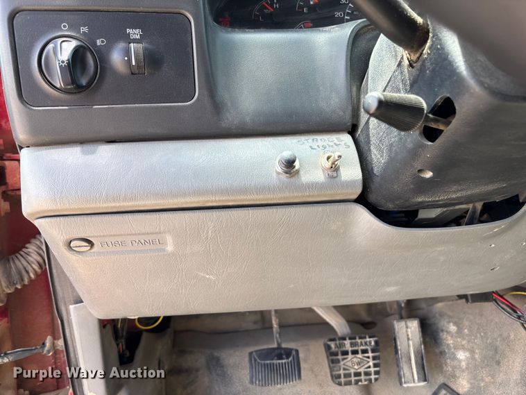 image for item FC1634 2005 Ford F750 Super Duty XLT dump truck