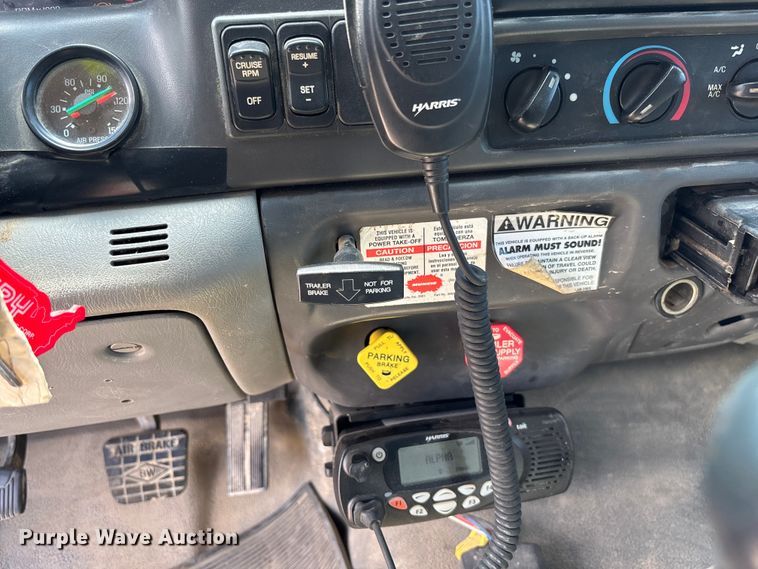 image for item FC1634 2005 Ford F750 Super Duty XLT dump truck