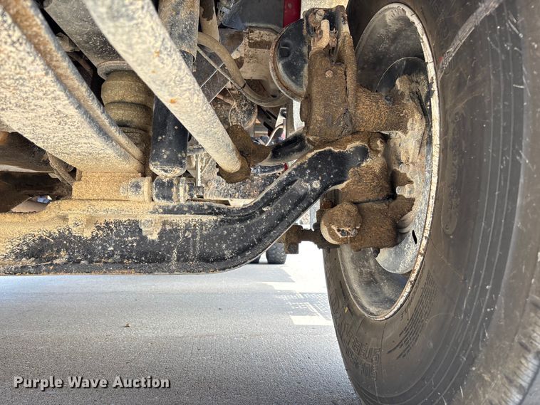 image for item FC1634 2005 Ford F750 Super Duty XLT dump truck