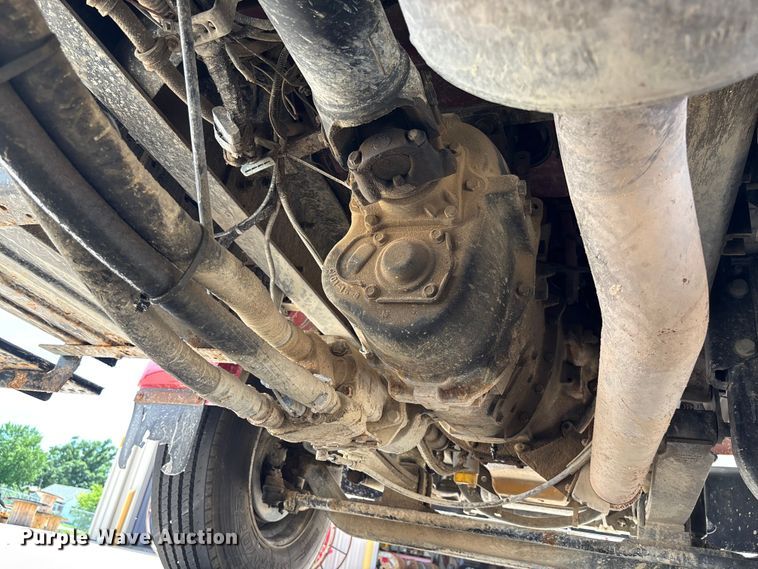 image for item FC1634 2005 Ford F750 Super Duty XLT dump truck