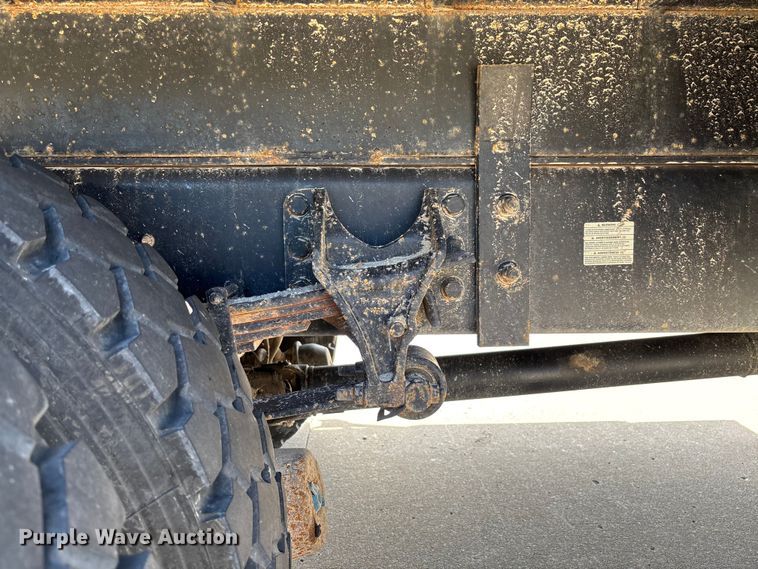 image for item FC1634 2005 Ford F750 Super Duty XLT dump truck
