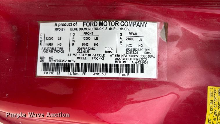 image for item FC1634 2005 Ford F750 Super Duty XLT dump truck