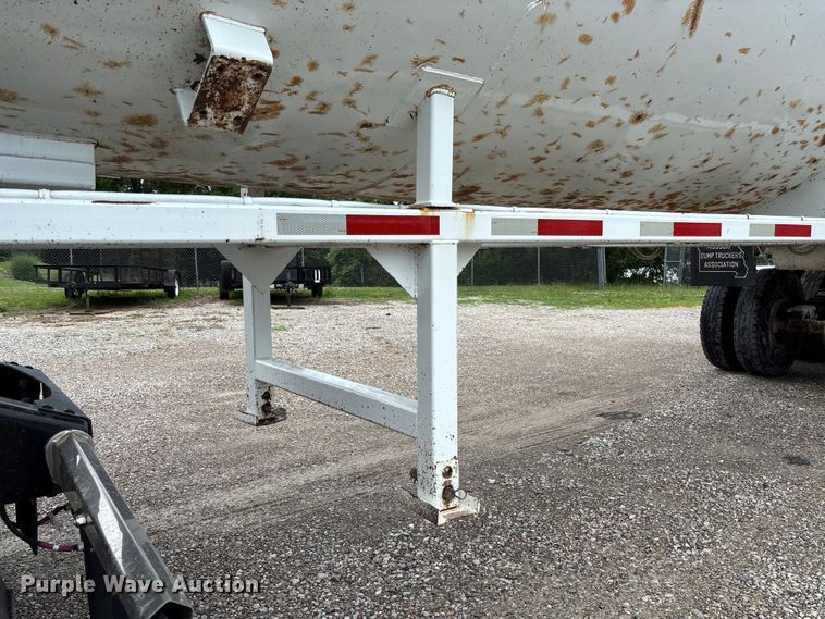 image for item FC1641 1998 Travis end dump trailer