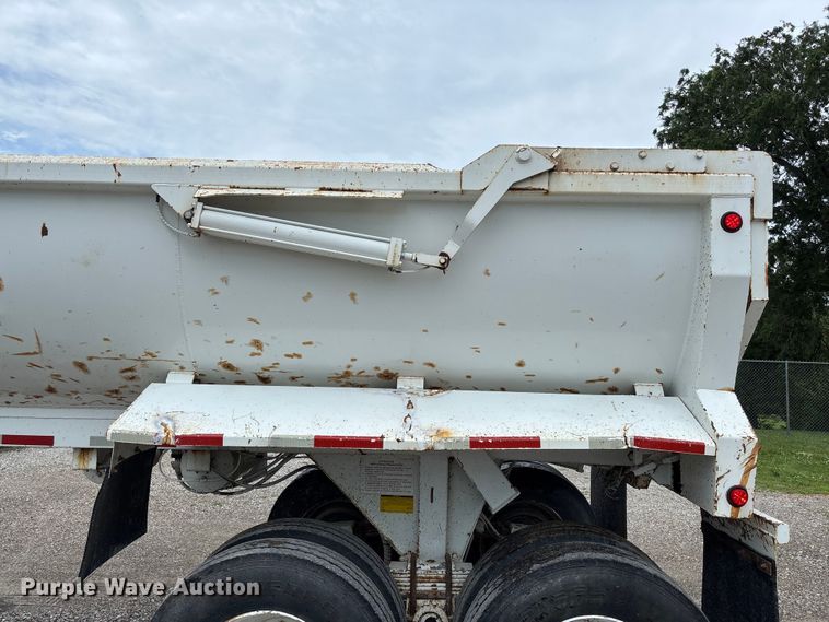 image for item FC1641 1998 Travis end dump trailer